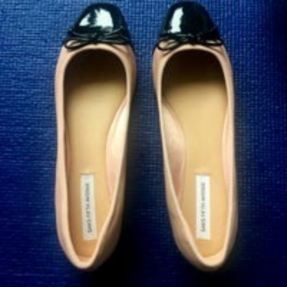 Saks Fifth Avenue Flats - 7.5